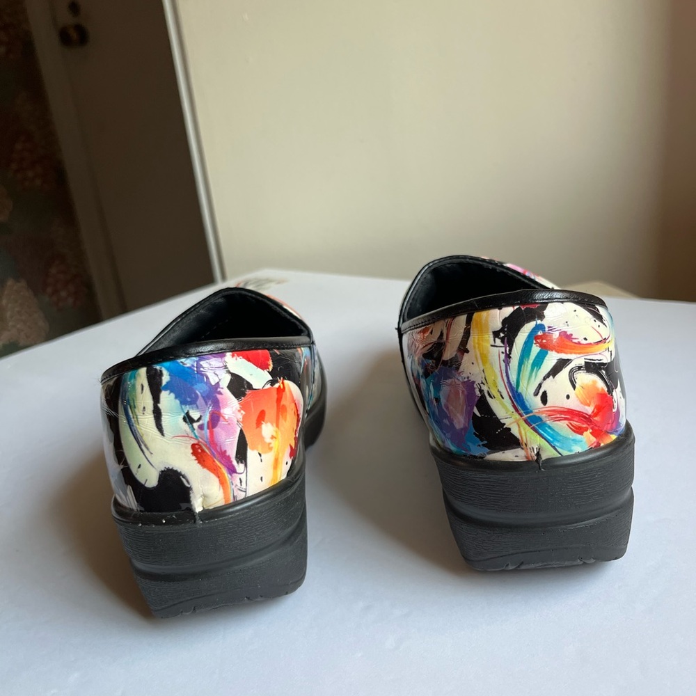 Savvy Women’s Slip Resistant Shoes Slip-On Style Size 7.5 - Picture 7 of 9